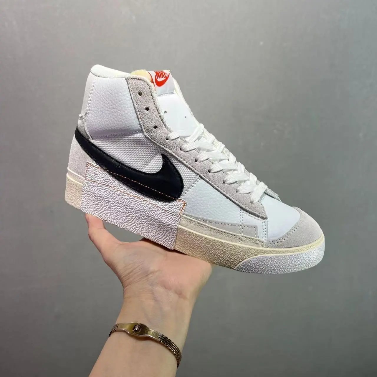 Ni ke Blazer Mid '77 Remastered
